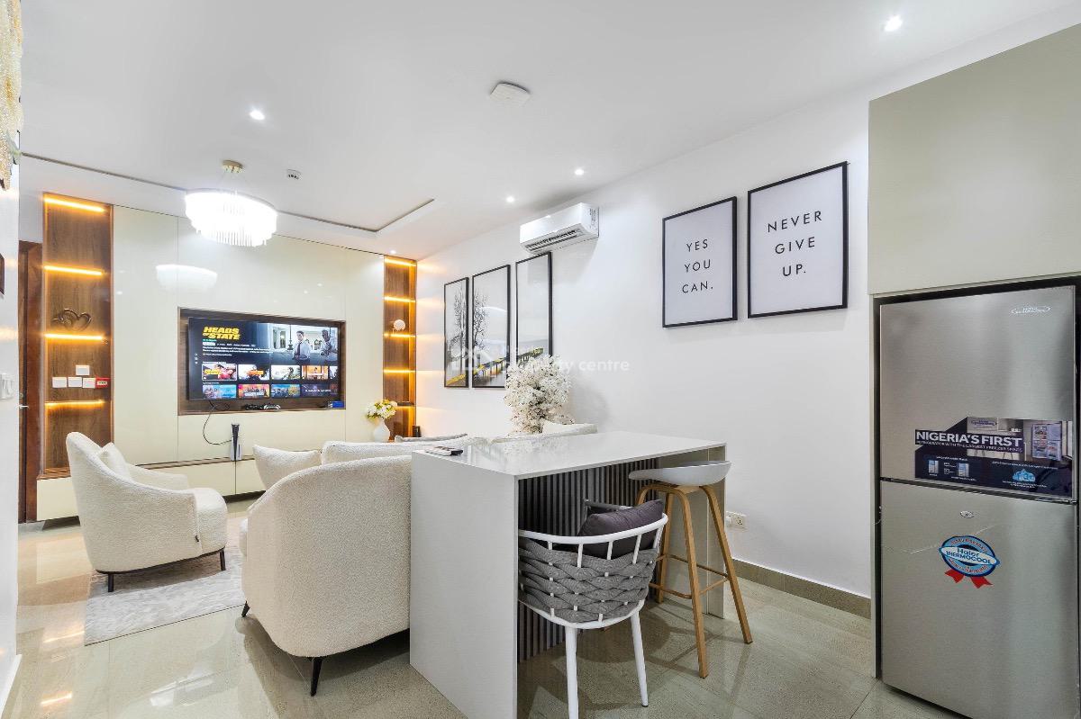 Luxurious Waterfront 1 Bedroom Apartment with Ps5,pool, Cinema and Gym, Admiralty Road, Lekki Phase 1, Lekki, Lagos, Mini Flat (room and Parlour) Short Let