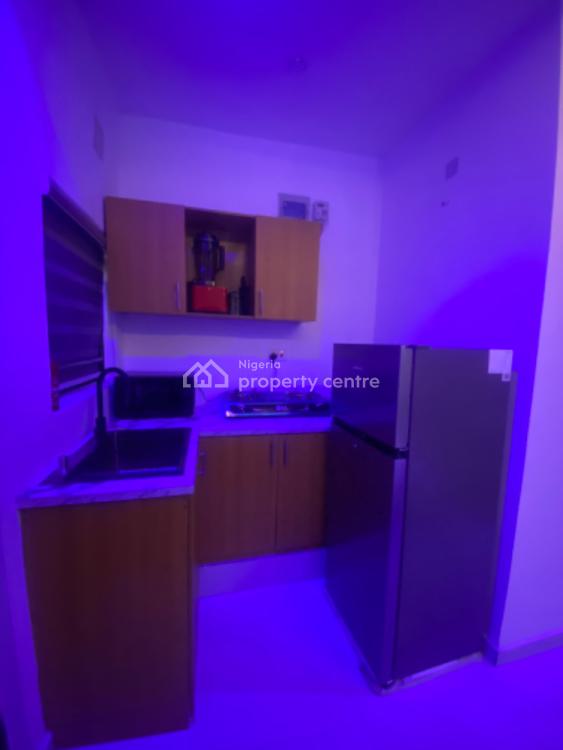 Studio Apartment, 64, Ayilara Street, Surulere, Lagos, Self Contain (single Rooms) Short Let