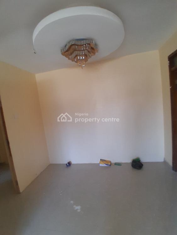 2 Bedrooms Renovated Apartment, Victoria Island (vi), Lagos, Flat / Apartment for Rent