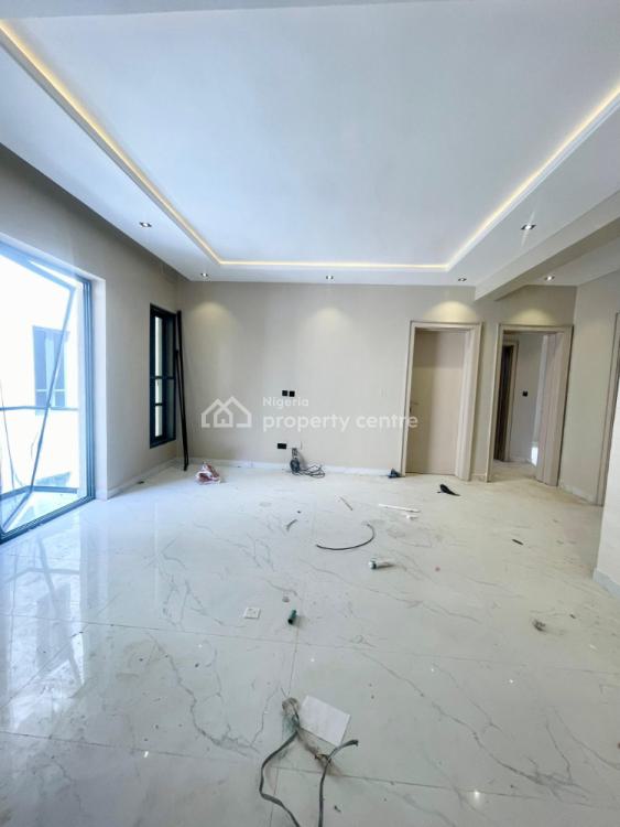 2 Bedroom Apartment with Swimming Pool, Lekki Phase 1, Lekki, Lagos, Flat / Apartment for Sale