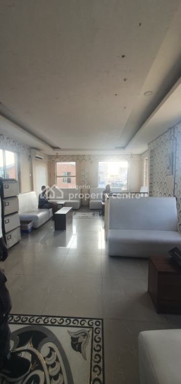 Commercial Property on 2 Floors Facing a Busy Road, Admiralty, Lekki Phase 1, Lekki, Lagos, Restaurant / Bar for Rent