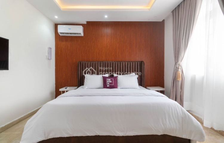 Luxury 3 Bedrooms, Off Admiralty, Lekki Phase 1, Lekki, Lagos, Flat / Apartment Short Let
