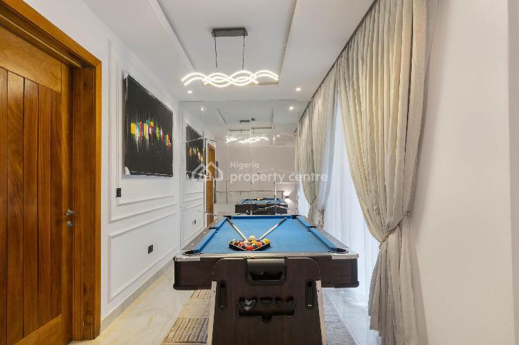 Luxury 2 Bedrooms Apartment, Freedom Way, Lekki Phase 1, Lekki, Lagos, Flat / Apartment Short Let