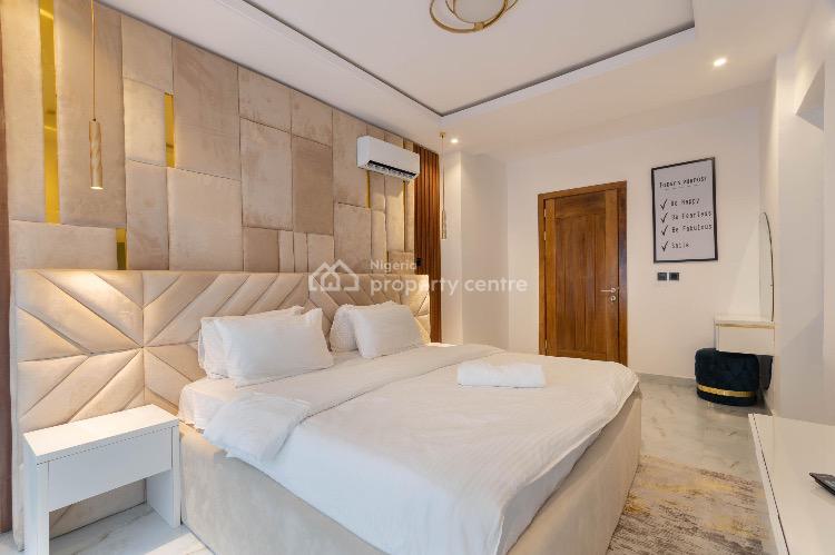Luxury 2 Bedrooms Apartment, Freedom Way, Lekki Phase 1, Lekki, Lagos, Flat / Apartment Short Let