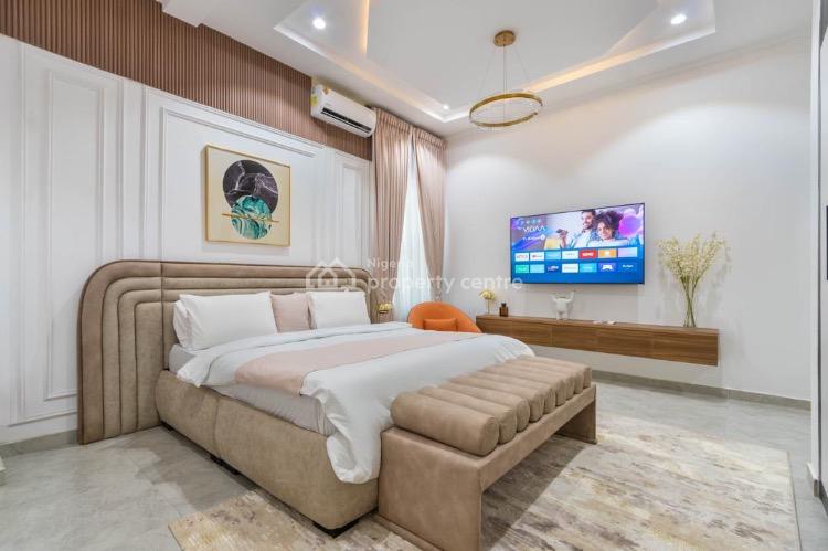 Luxury 2 Bedrooms, Lekki Phase 1, Lekki, Lagos, Flat / Apartment Short Let