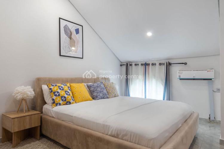 Waterfront 3 Bedrooms Mansionette, Off Admiralty, Lekki Phase 1, Lekki, Lagos, Flat / Apartment Short Let