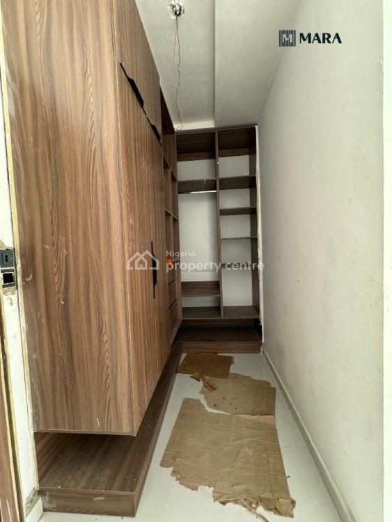 Luxury 4bedroom Maisonette, Lekki Phase 1, Lekki, Lagos, Flat / Apartment for Sale