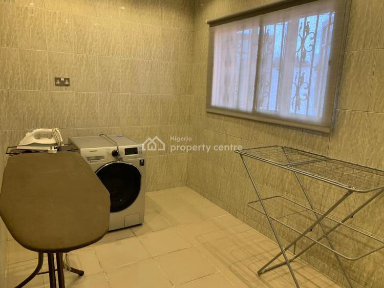 Luxurious 3 Bedroom Apartment, Off Admiralty Way, Lekki Phase 1, Lekki, Lagos, Flat / Apartment Short Let