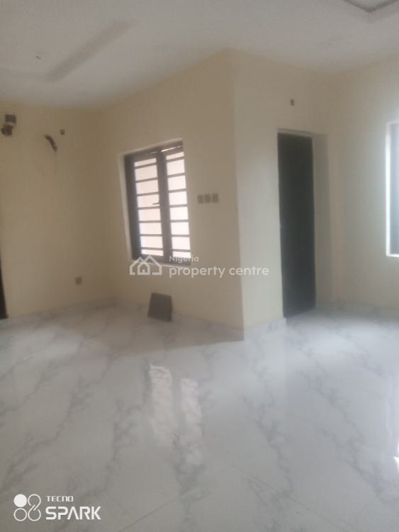 2 Bedroom Flat, Greenfield Estate, Ago Palace, Isolo, Lagos, Flat / Apartment for Rent
