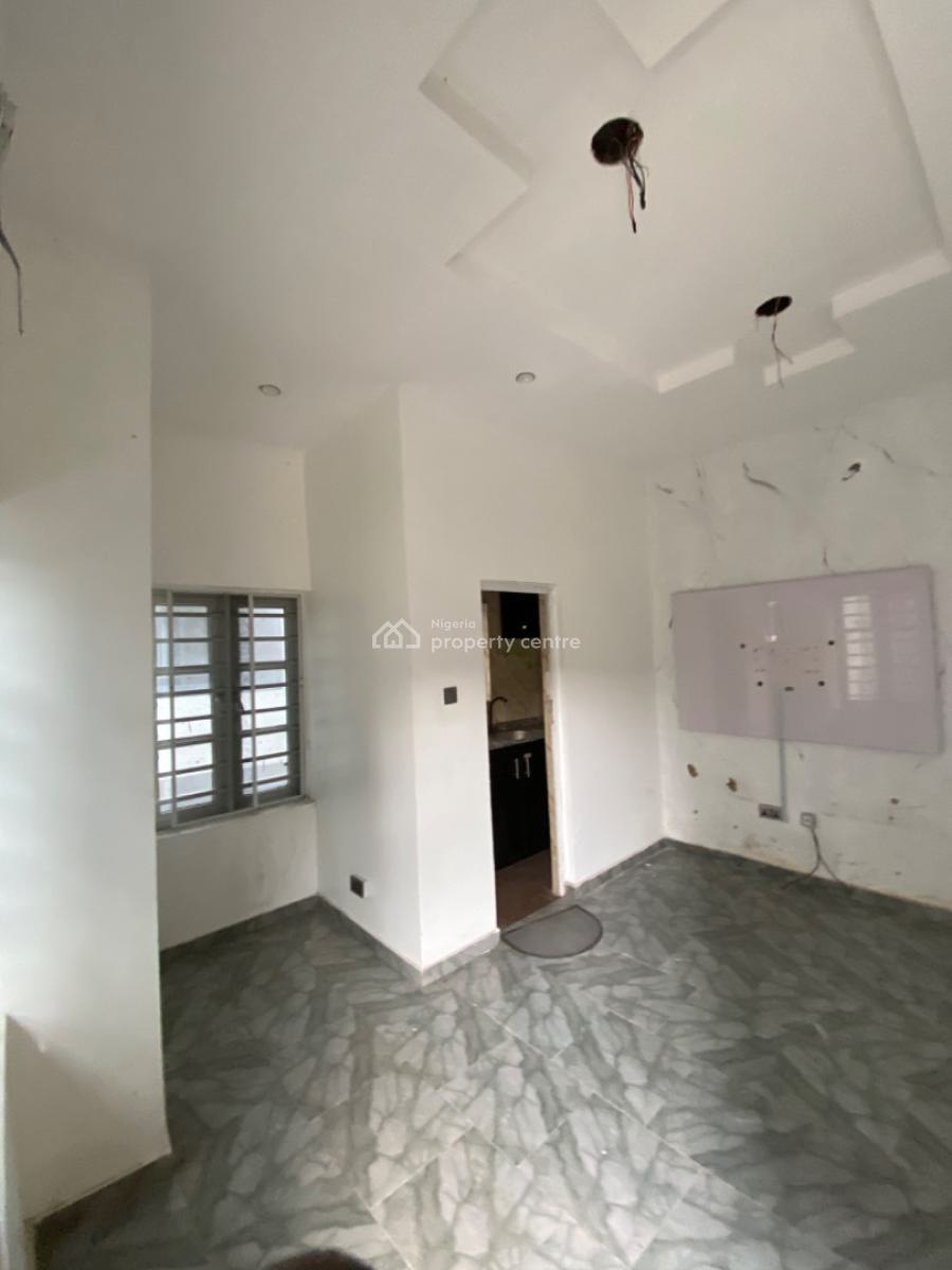 Standard Spacious Mini Flat Apartment with Excellent Finishing, 13 a Rafiu Street Ologolo,rafiu Court., Ologolo, Lekki, Lagos, Mini Flat (room and Parlour) for Rent