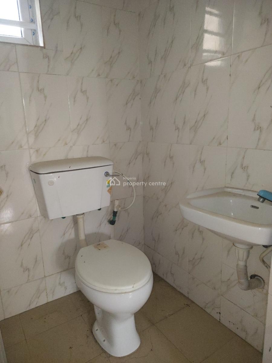 2 Bedroom Flat with Good Facilities, Crystal View Estate, Ebute, Ikorodu, Lagos, Flat / Apartment for Rent