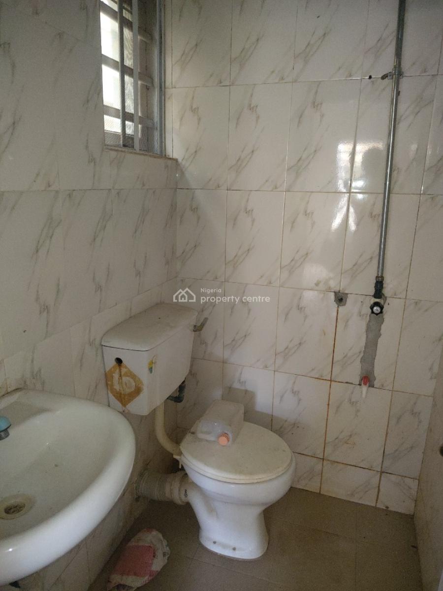 2 Bedroom Flat with Good Facilities, Crystal View Estate, Ebute, Ikorodu, Lagos, Flat / Apartment for Rent
