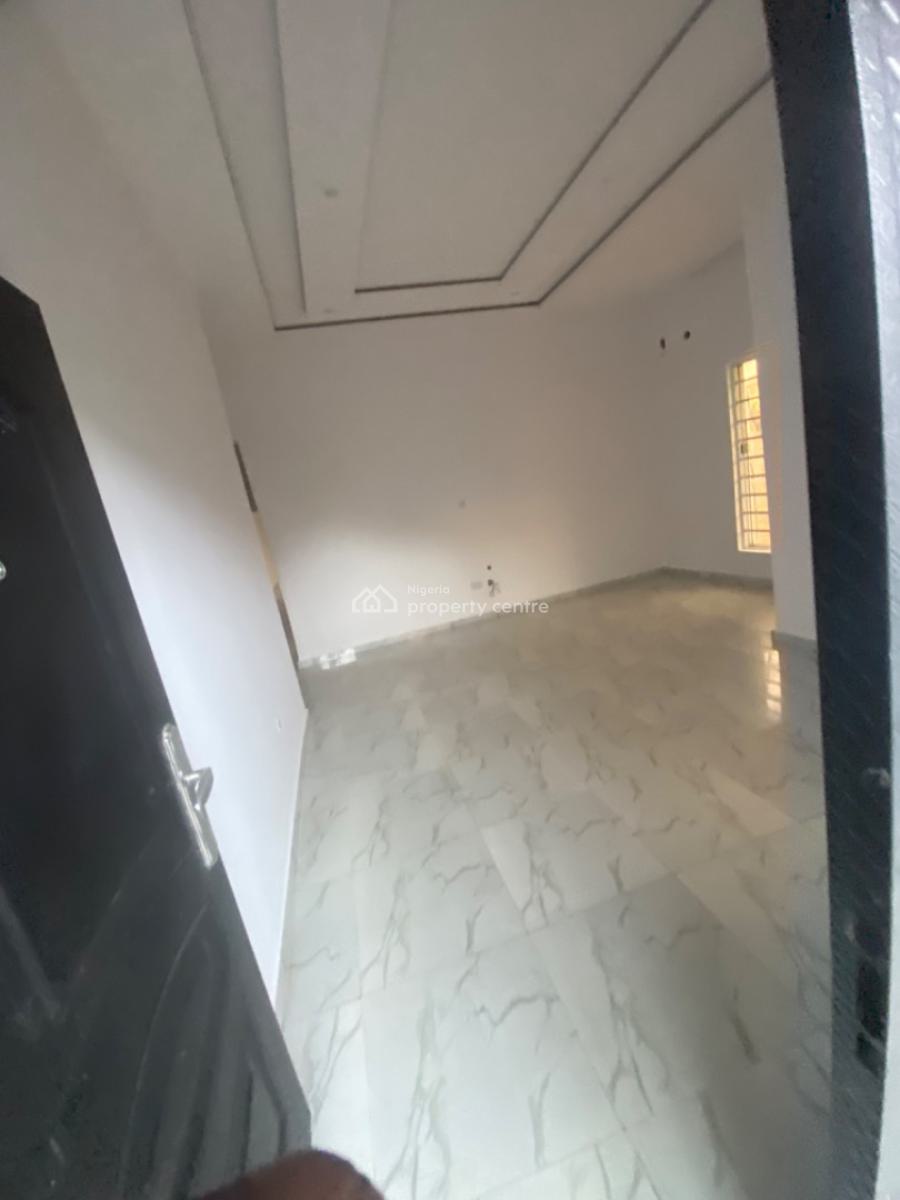Luxuriously Nice Spacious 2 Bedroom  Flat, No 14b Sikiru Street, Sangotedo, Ajah, Lagos, Terraced Duplex for Rent