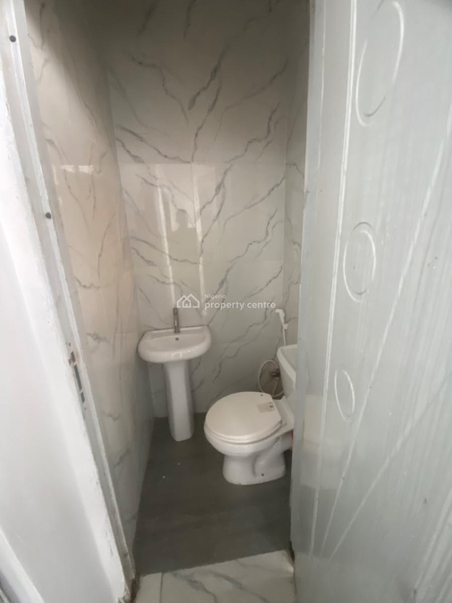Luxuriously Nice Spacious 2 Bedroom  Flat, No 14b Sikiru Street, Sangotedo, Ajah, Lagos, Terraced Duplex for Rent