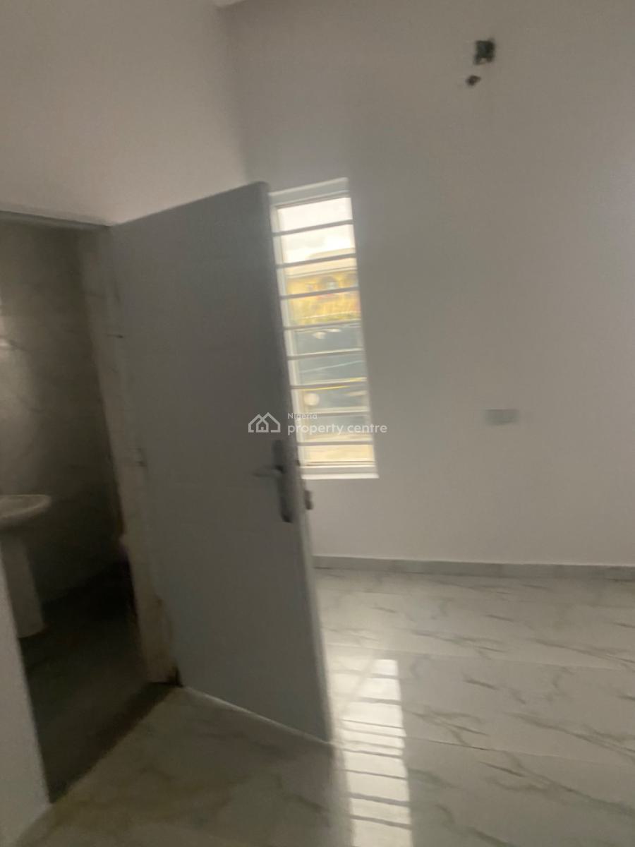 Luxuriously Nice Spacious 2 Bedroom  Flat, No 14b Sikiru Street, Sangotedo, Ajah, Lagos, Terraced Duplex for Rent