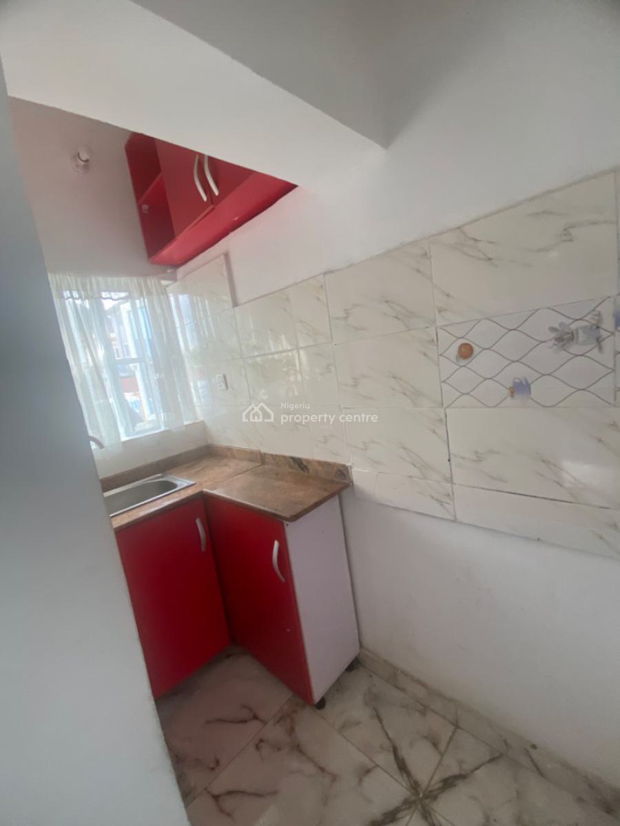 Luxuriously Nice Spacious Self Contain, No 14b Sikiru Street, Sangotedo, Ajah, Lagos, Self Contain (single Rooms) for Rent