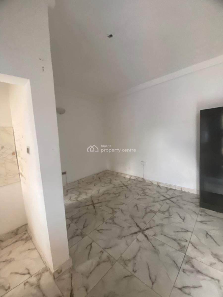 Luxuriously Nice Spacious Self Contain, No 14b Sikiru Street, Sangotedo, Ajah, Lagos, Self Contain (single Rooms) for Rent