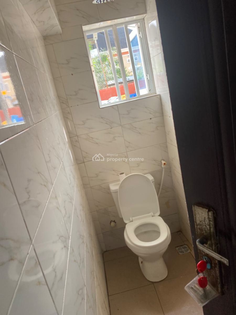 Luxuriously Nice Spacious Self Contain, No 14b Sikiru Street, Sangotedo, Ajah, Lagos, Self Contain (single Rooms) for Rent