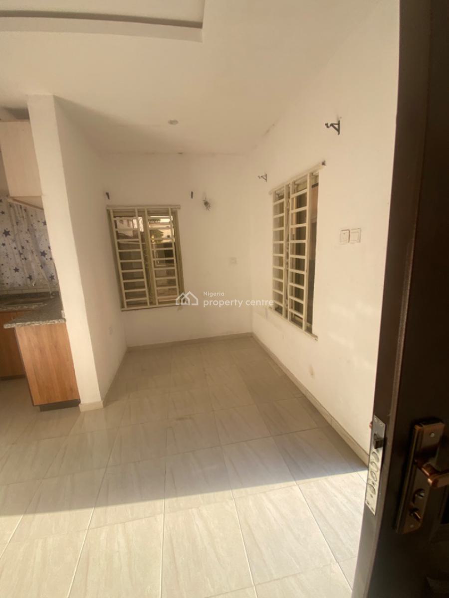 Luxuriously Nice Spacious Self Contain, No 14b Sikiru Street, Sangotedo, Ajah, Lagos, Self Contain (single Rooms) for Rent