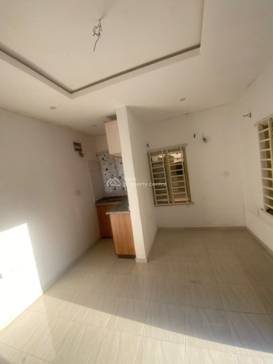 Luxuriously Nice Spacious Self Contain, No 14b Sikiru Street, Sangotedo, Ajah, Lagos, Self Contain (single Rooms) for Rent