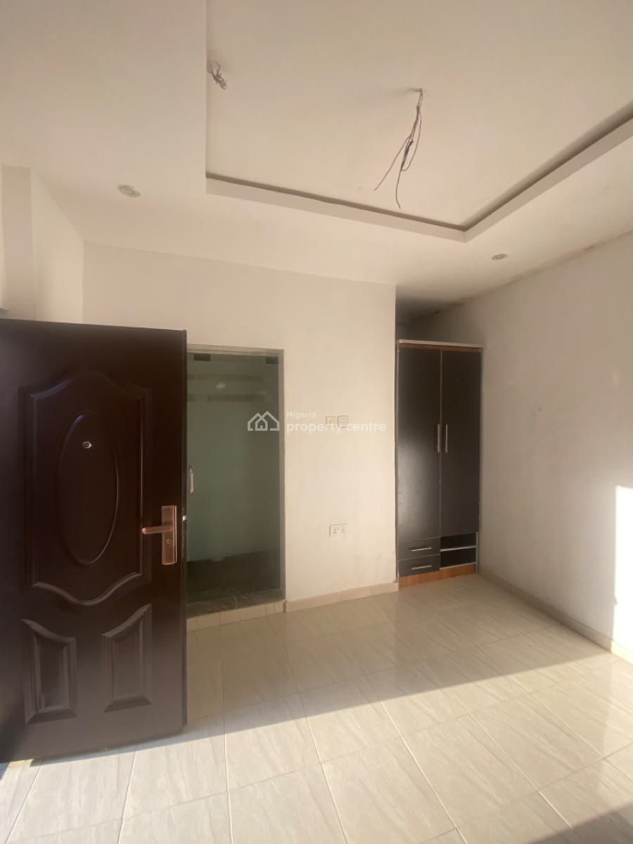 Luxuriously Nice Spacious Self Contain, No 14b Sikiru Street, Sangotedo, Ajah, Lagos, Self Contain (single Rooms) for Rent