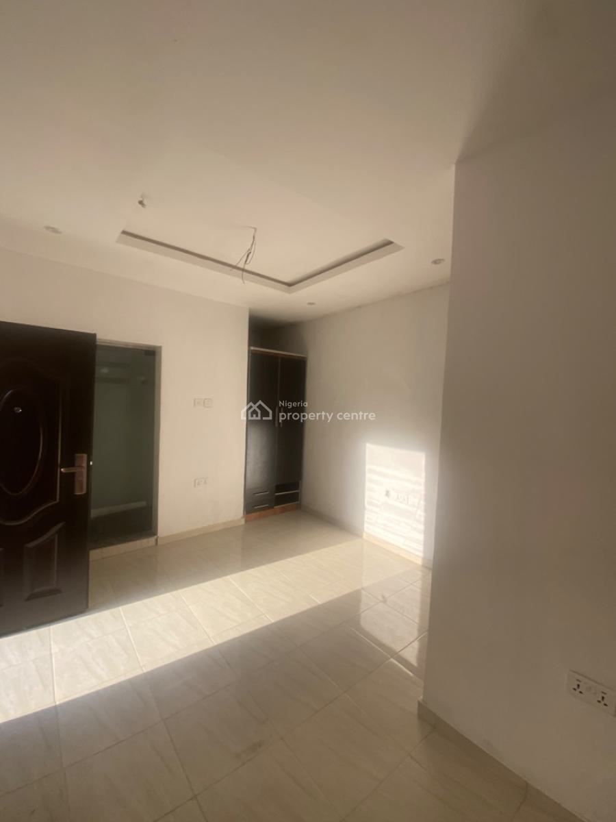 Luxuriously Nice Spacious Self Contain, No 14b Sikiru Street, Sangotedo, Ajah, Lagos, Self Contain (single Rooms) for Rent