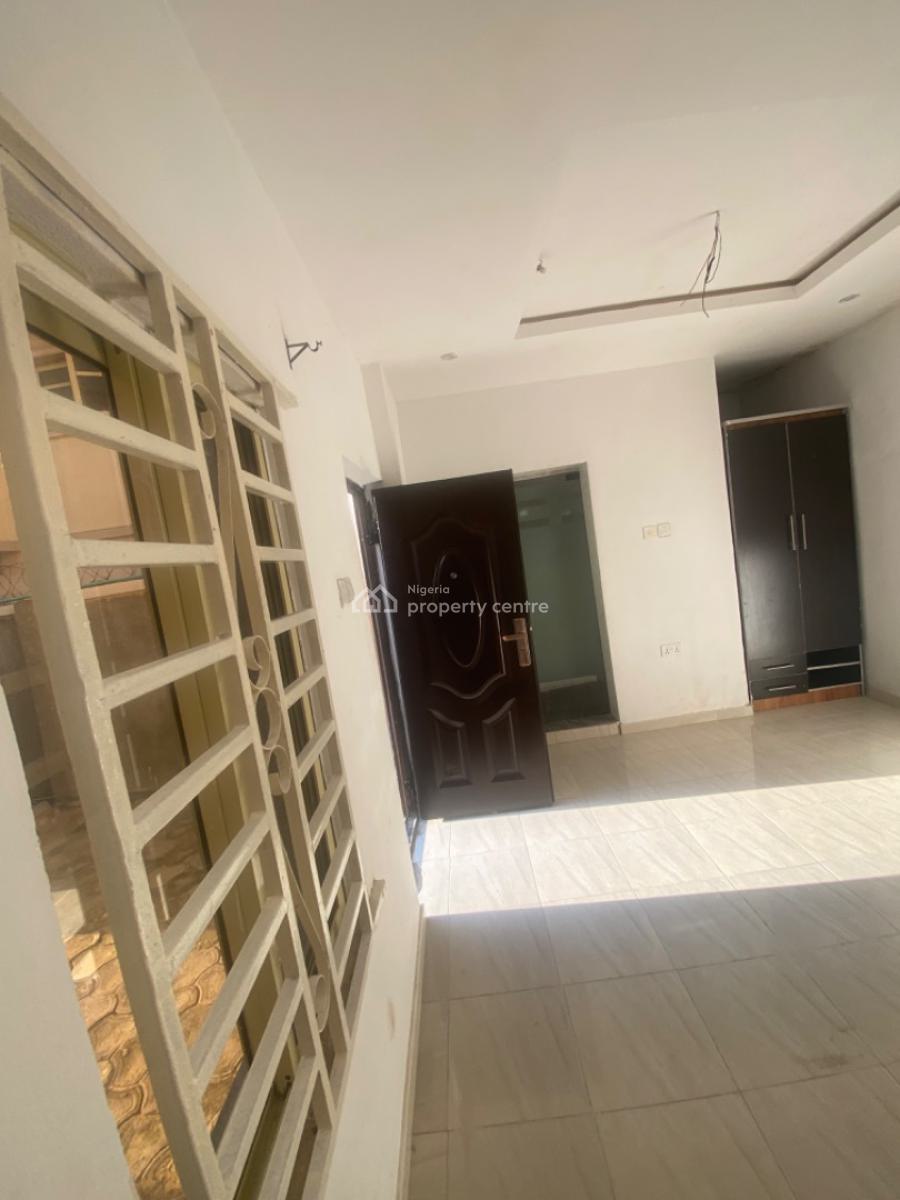 Luxuriously Nice Spacious Self Contain, No 14b Sikiru Street, Sangotedo, Ajah, Lagos, Self Contain (single Rooms) for Rent