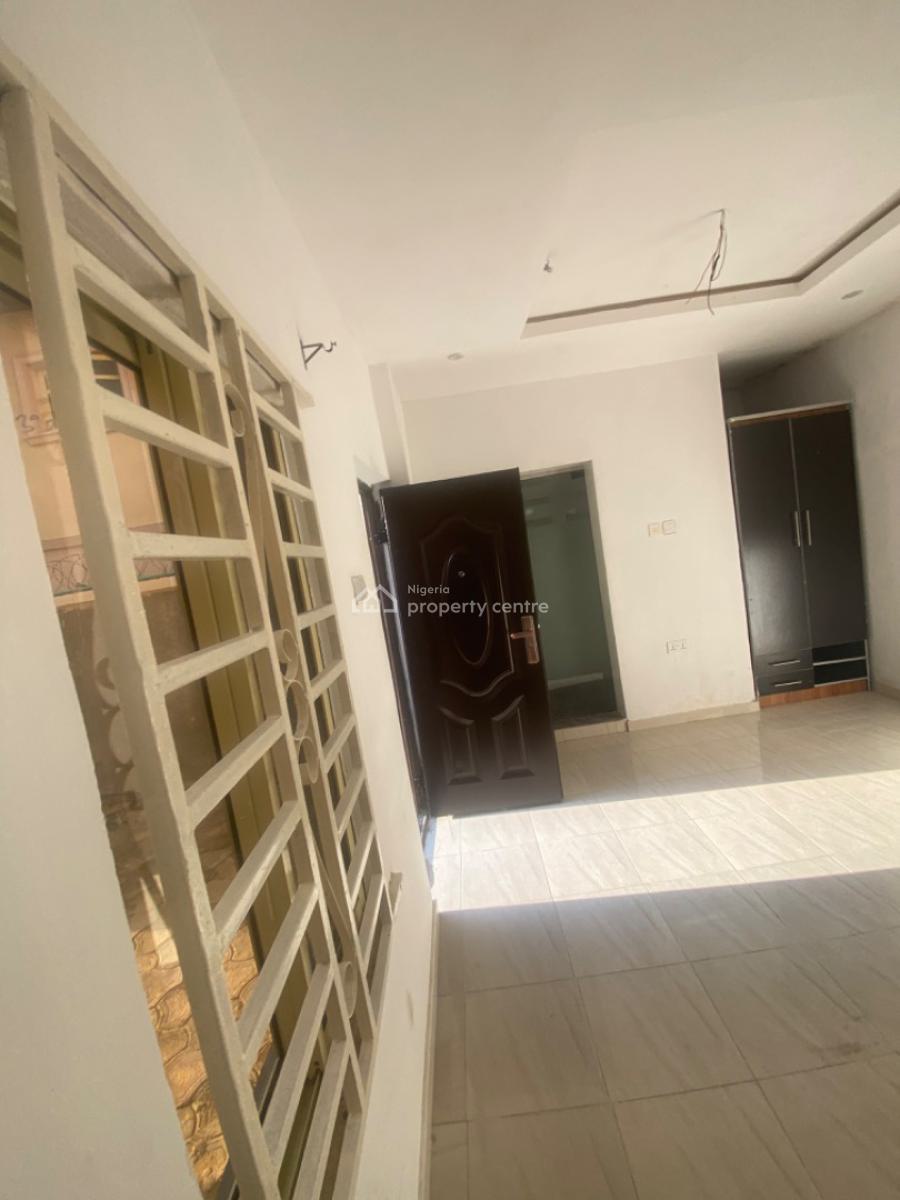 Luxuriously Nice Spacious Self Contain, No 14b Sikiru Street, Sangotedo, Ajah, Lagos, Self Contain (single Rooms) for Rent