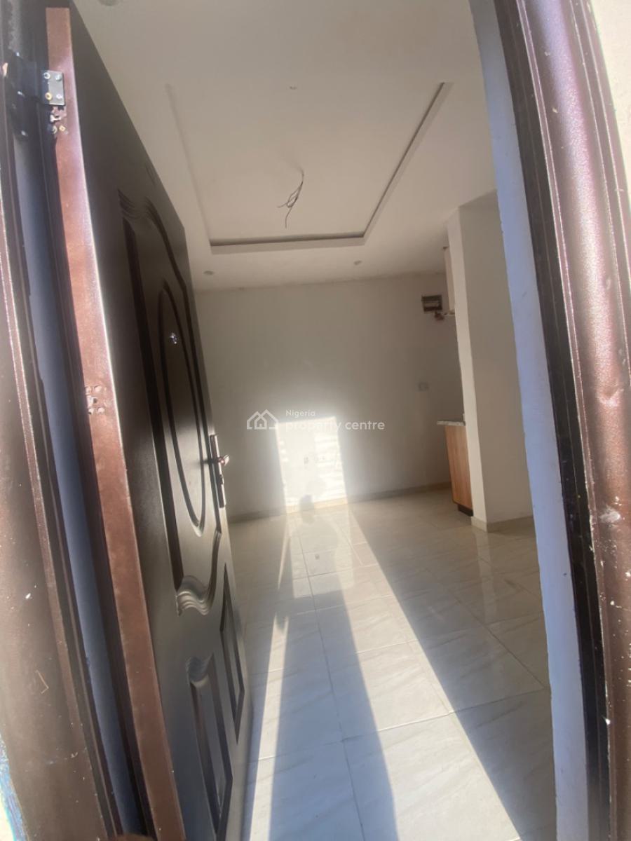 Luxuriously Nice Spacious Self Contain, No 14b Sikiru Street, Sangotedo, Ajah, Lagos, Self Contain (single Rooms) for Rent