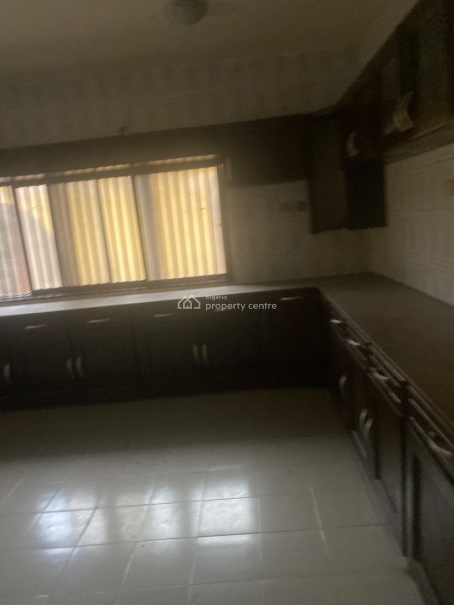 Luxuriously Nice Spacious Nice Shared Apartments, No. 14b, Sikiru Street, Sangotedo, Ajah, Lagos, Self Contain (single Rooms) for Rent