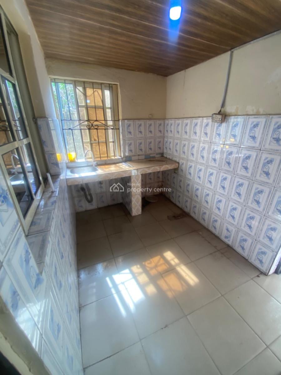 Luxuriously Nice Spacious Nice Self Contain  Apartments, No. 14b, Sikiru Street, Bogije, Ibeju Lekki, Lagos, Self Contain (single Rooms) for Rent