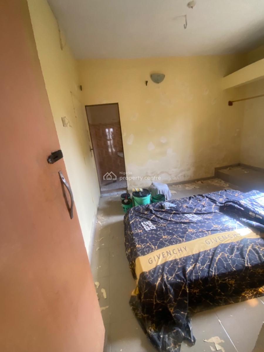 Luxuriously Nice Spacious Nice Self Contain  Apartments, No. 14b, Sikiru Street, Bogije, Ibeju Lekki, Lagos, Self Contain (single Rooms) for Rent