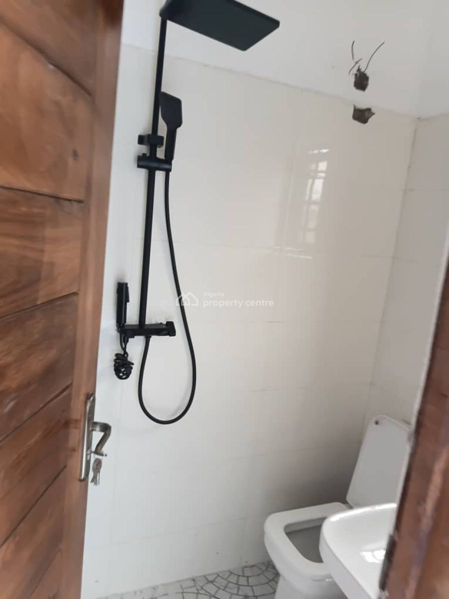 Luxuriously Spacious Nice 2bedroom Flat, No 14 D Pa Jame Street, Jamiu Court Abijo, Abijo, Lekki, Lagos, House for Rent