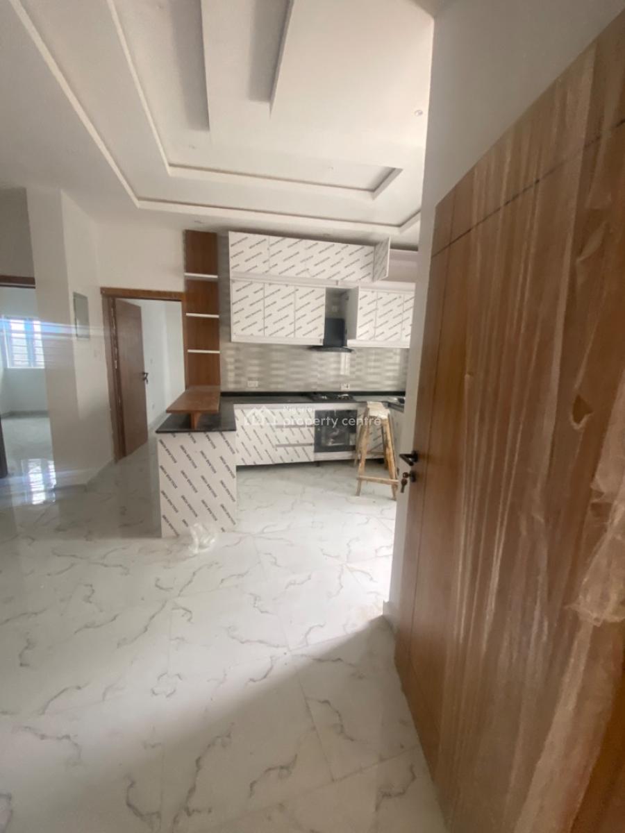 Luxuriously Spacious Brand New 2 Bedroom Flat with Excellent Finishing, No 14 D Pa Jame Street, Jamiu Court, Ologolo, Lekki, Lagos, House for Rent