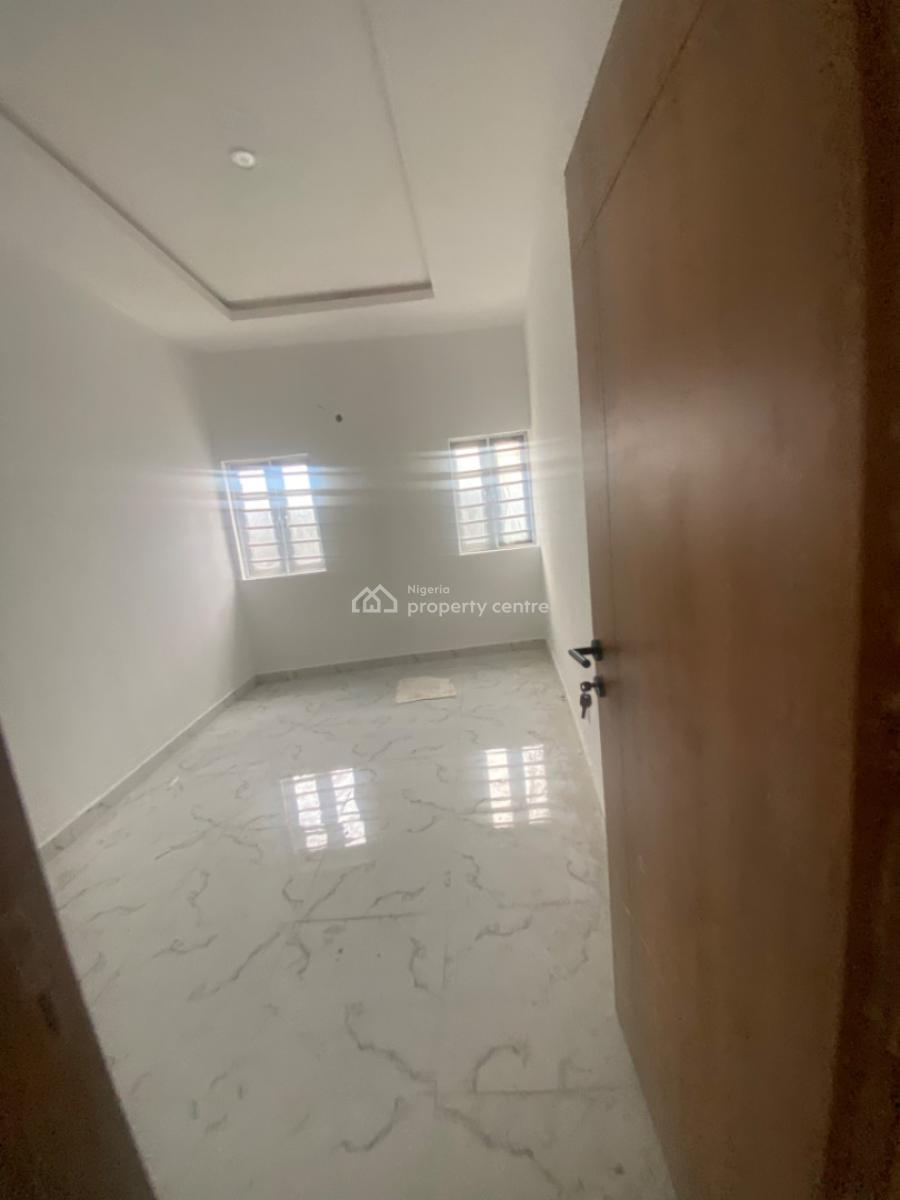Luxuriously Spacious Brand New 2 Bedroom Flat with Excellent Finishing, No 14 D Pa Jame Street, Jamiu Court, Ologolo, Lekki, Lagos, House for Rent
