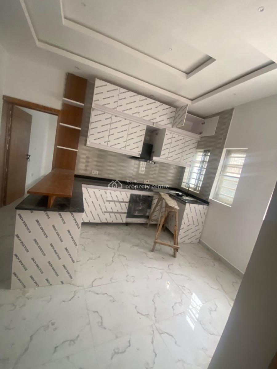 Luxuriously Spacious Brand New 2 Bedroom Flat with Excellent Finishing, No 14 D Pa Jame Street, Jamiu Court, Ologolo, Lekki, Lagos, House for Rent