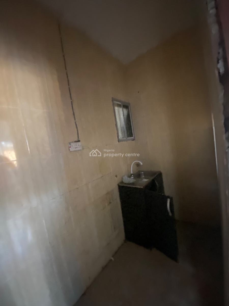 Luxuriously Nice Spacious Mini Flat Apartment, 11 a Temi Street, Sangotedo, Ajah, Lagos, Mini Flat (room and Parlour) for Rent
