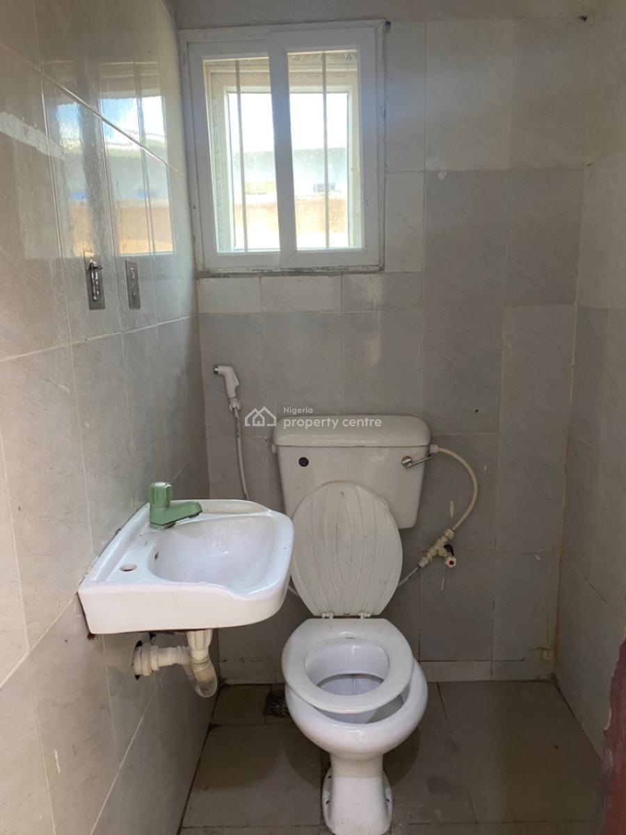 Luxuriously Nice Spacious Mini Flat Apartment, 11 a Temi Street, Sangotedo, Ajah, Lagos, Mini Flat (room and Parlour) for Rent