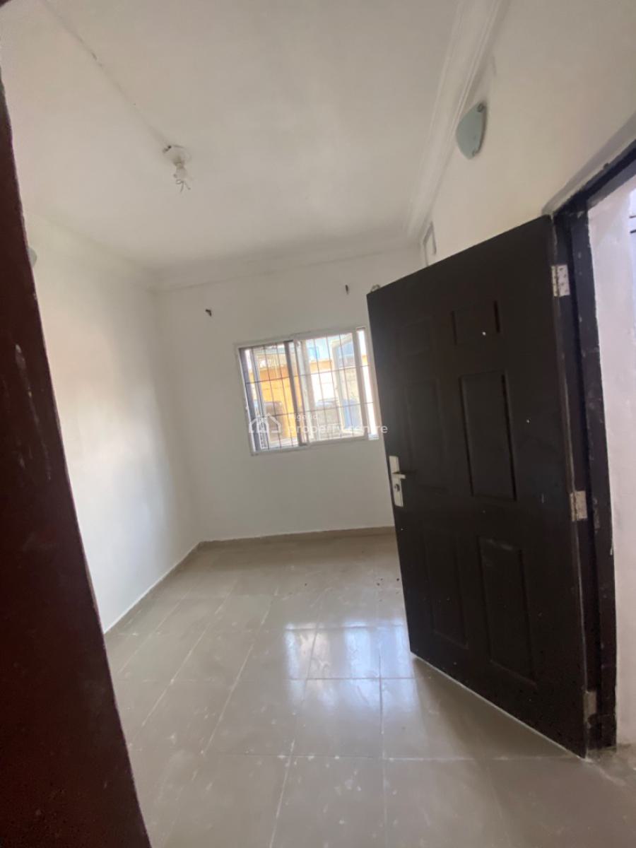 Luxuriously Nice Spacious Mini Flat Apartment, 11 a Temi Street, Sangotedo, Ajah, Lagos, Mini Flat (room and Parlour) for Rent