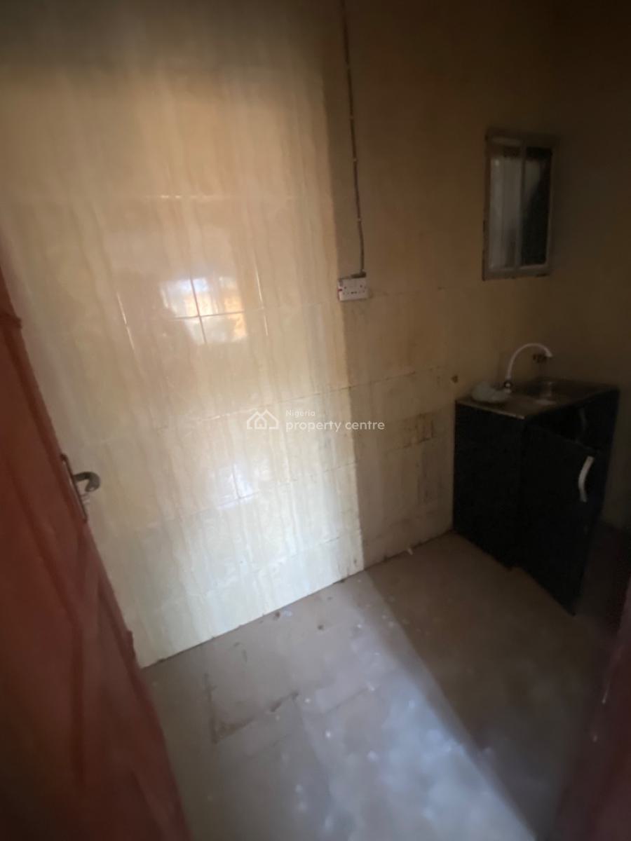 Luxuriously Nice Spacious Mini Flat Apartment, 11 a Temi Street, Sangotedo, Ajah, Lagos, Mini Flat (room and Parlour) for Rent