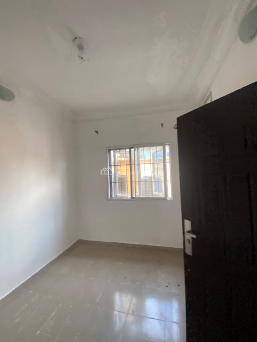 Luxuriously Nice Spacious Mini Flat Apartment, 11 a Temi Street, Sangotedo, Ajah, Lagos, Mini Flat (room and Parlour) for Rent