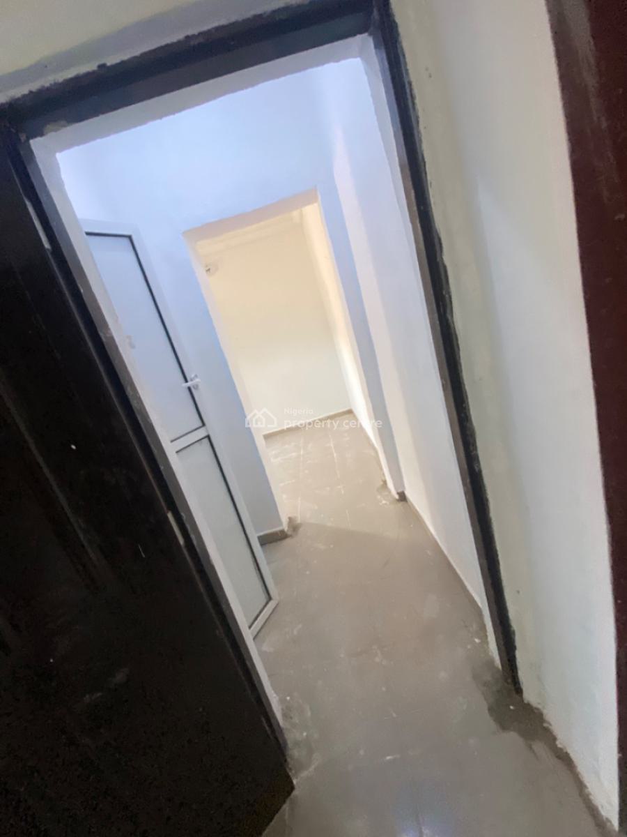 Luxuriously Nice Spacious Mini Flat Apartment, 11 a Temi Street, Sangotedo, Ajah, Lagos, Mini Flat (room and Parlour) for Rent