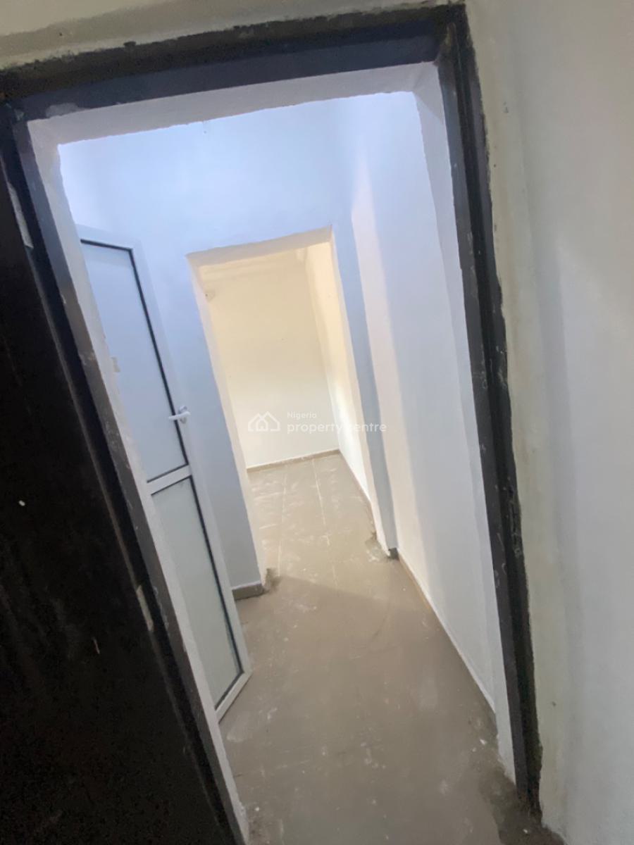 Luxuriously Nice Spacious Mini Flat Apartment, 11 a Temi Street, Sangotedo, Ajah, Lagos, Mini Flat (room and Parlour) for Rent