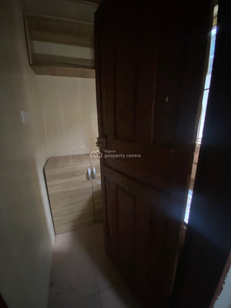 Luxuriously Nice Spacious Self Contain, 11 a Temi Street, Sangotedo, Ajah, Lagos, Self Contain (single Rooms) for Rent