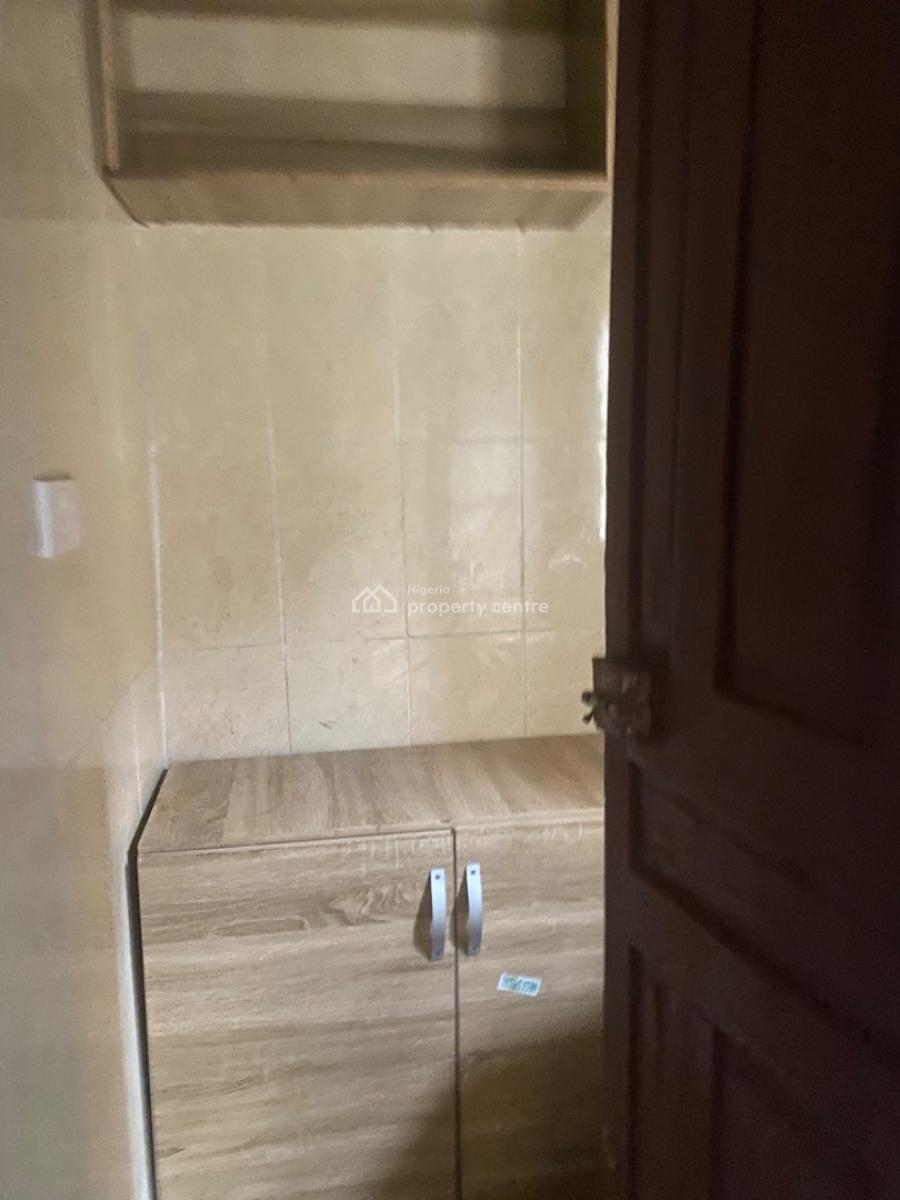 Luxuriously Nice Spacious Self Contain, 11 a Temi Street, Sangotedo, Ajah, Lagos, Self Contain (single Rooms) for Rent