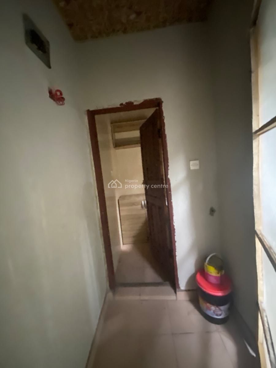 Luxuriously Nice Spacious Self Contain, 11 a Temi Street, Sangotedo, Ajah, Lagos, Self Contain (single Rooms) for Rent