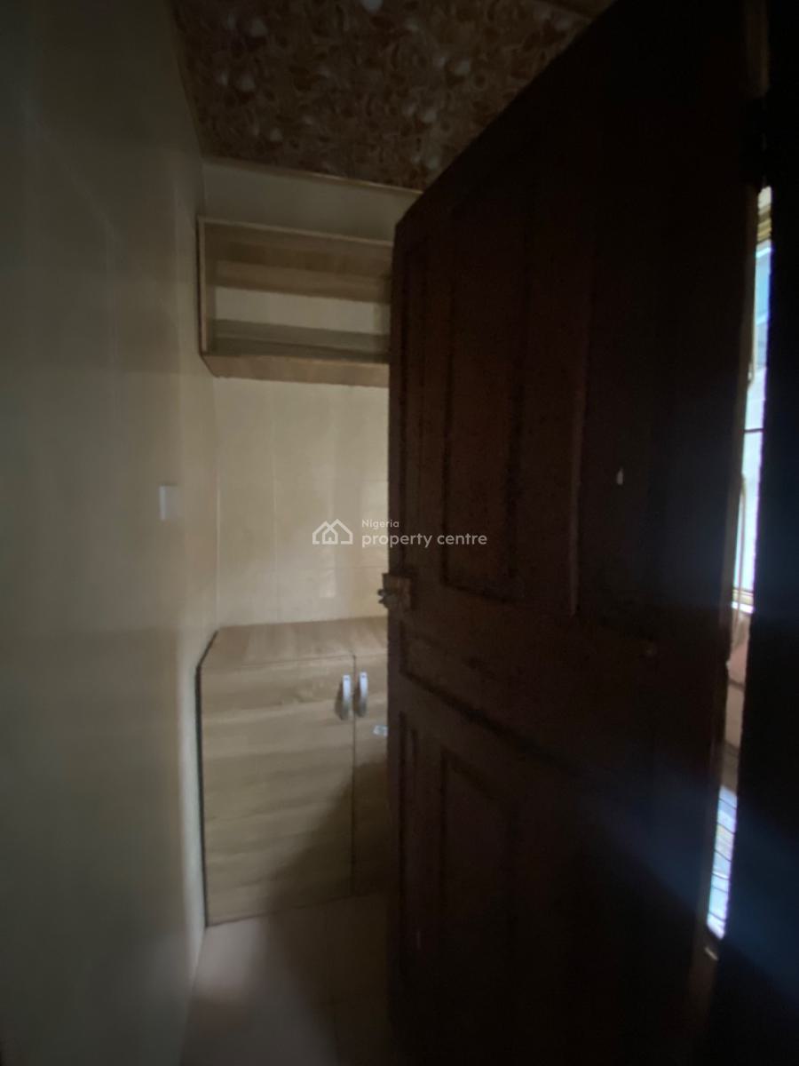 Luxuriously Nice Spacious Self Contain, 11 a Temi Street, Sangotedo, Ajah, Lagos, Self Contain (single Rooms) for Rent