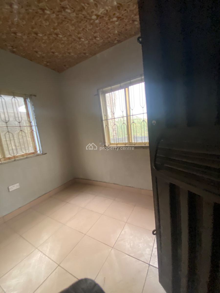 Luxuriously Nice Spacious Self Contain, 11 a Temi Street, Sangotedo, Ajah, Lagos, Self Contain (single Rooms) for Rent
