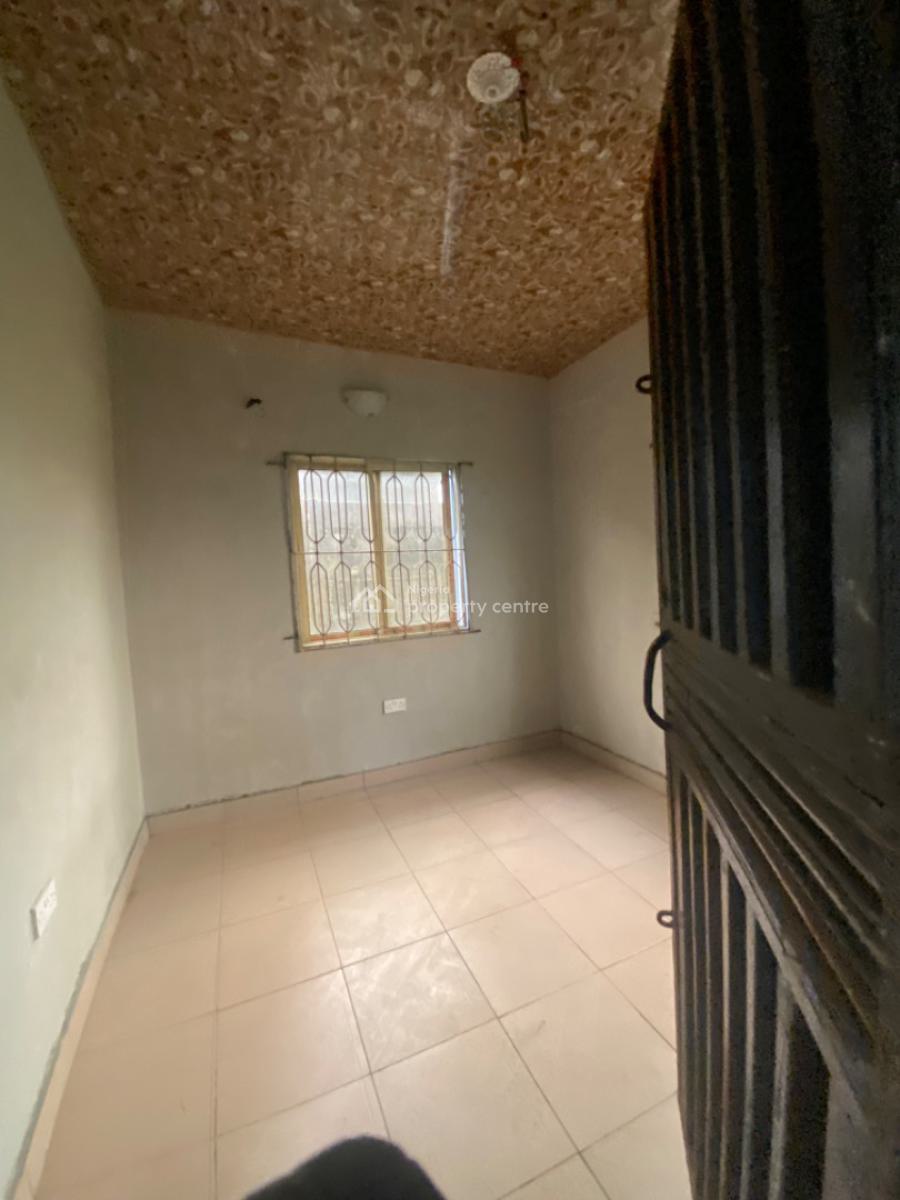 Luxuriously Nice Spacious Self Contain, 11 a Temi Street, Sangotedo, Ajah, Lagos, Self Contain (single Rooms) for Rent