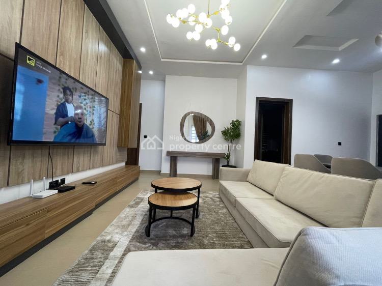 Comfy 3 Bedroom Apartment with Great Amenities, Lekki Phase 1, Lekki, Lagos, Flat / Apartment Short Let